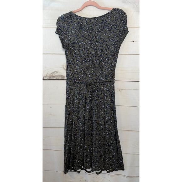 Boden Dress Size 4 Green Animal Print Short Sleeves - Picture 2 of 7